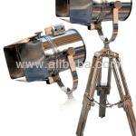 big floor lamp / focus light on wood tripod-sl 9010 g