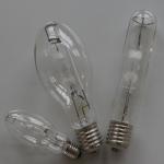 Metal halide lamp for lighting fixture